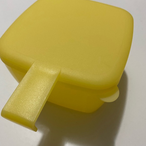 Tupperware Forget Me Not Cheese Keeper - Picture 2 of 4